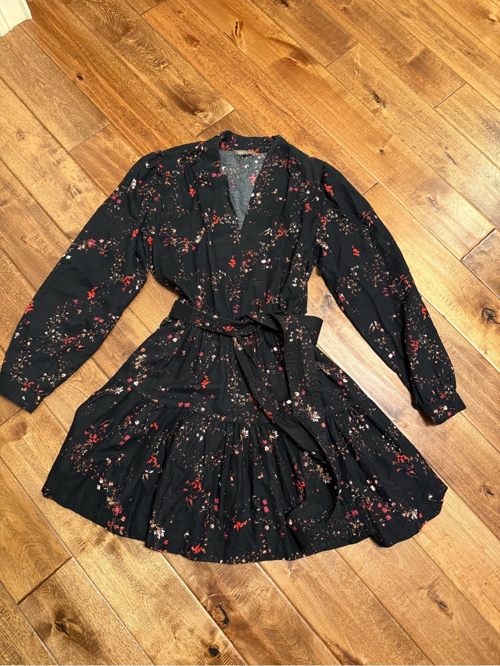 LILLA P Women's Black Floral Dress with Belt